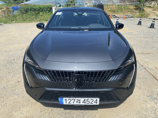 뉴 푸조 408. 이상현 기자